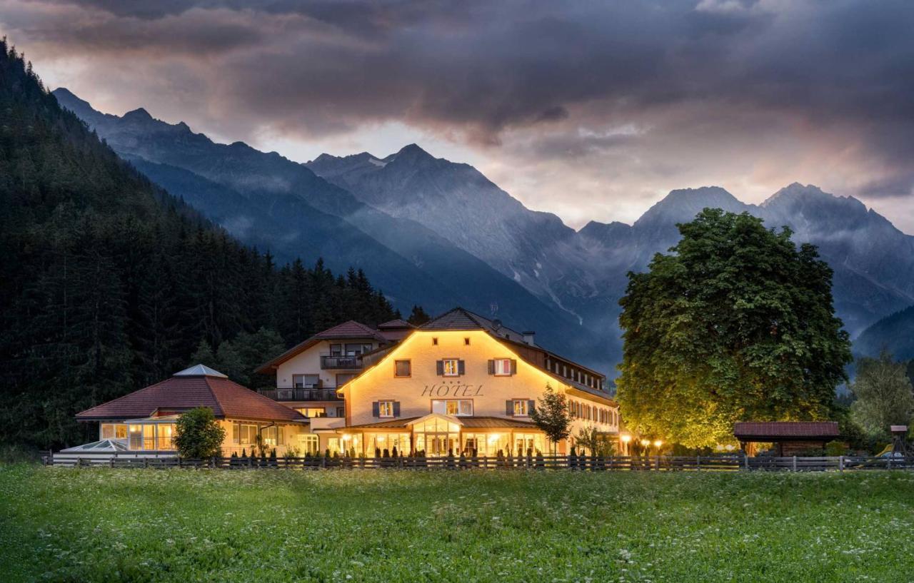 Hotel Bad Salomonsbrunn Antholz-Mittertal Exteriör bild