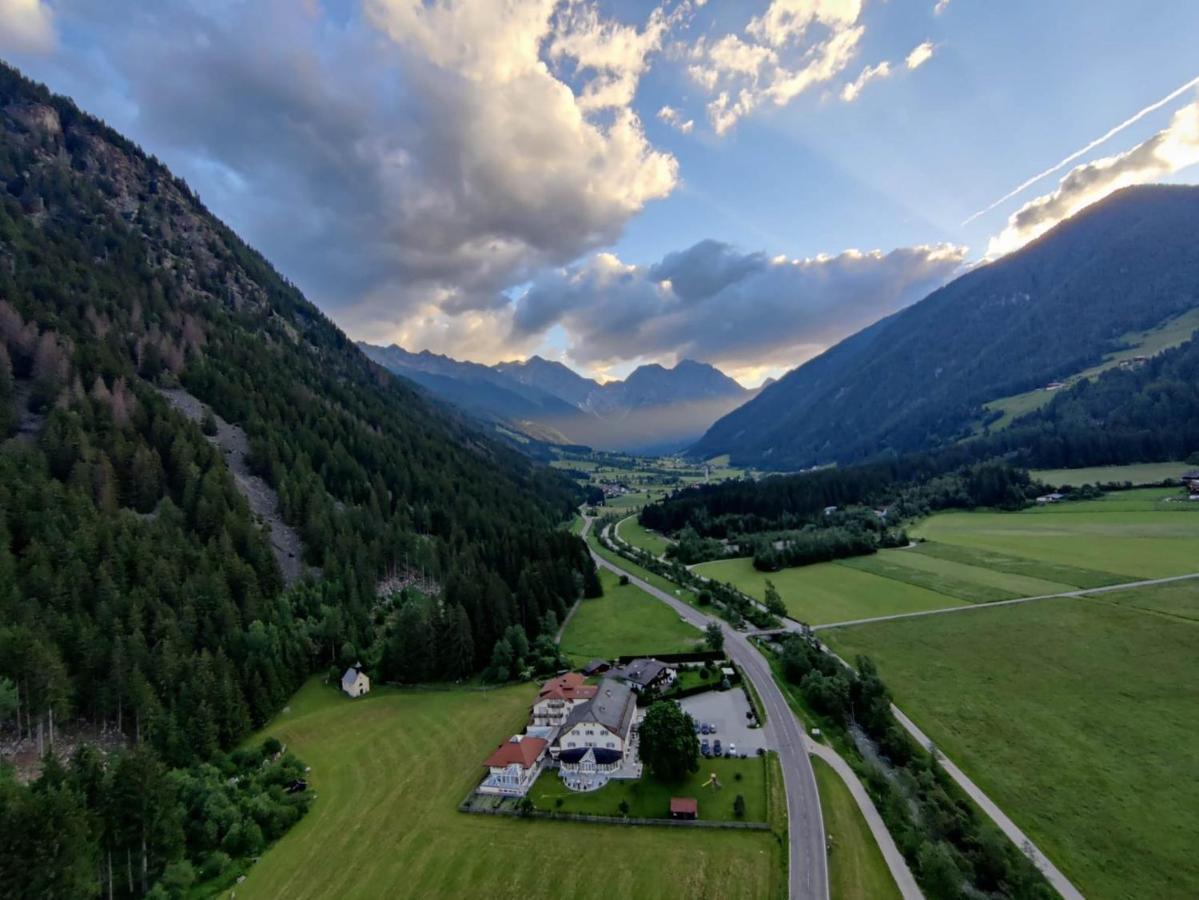 Hotel Bad Salomonsbrunn Antholz-Mittertal Exteriör bild