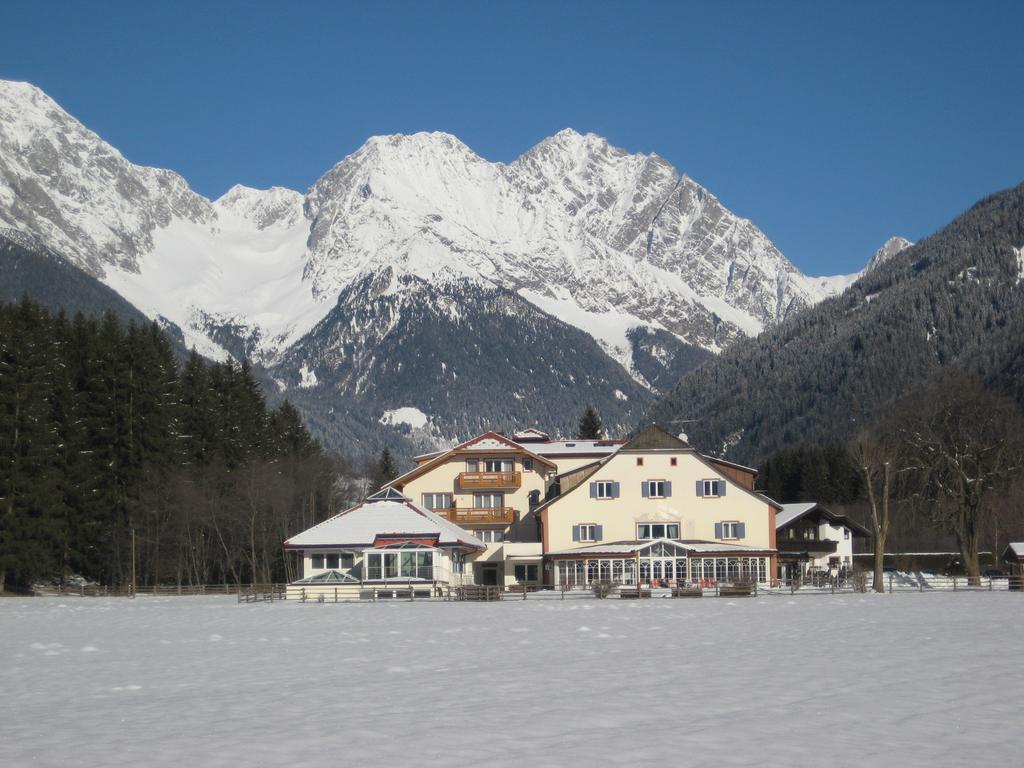 Hotel Bad Salomonsbrunn Antholz-Mittertal Exteriör bild