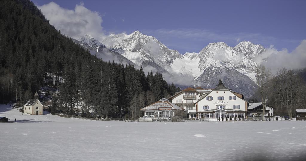 Hotel Bad Salomonsbrunn Antholz-Mittertal Exteriör bild